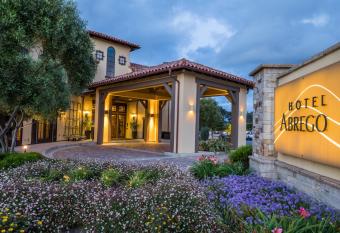 Hotel Abrego has Balcony rooms