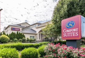 Comfort Suites allows 18 year olds to book a room