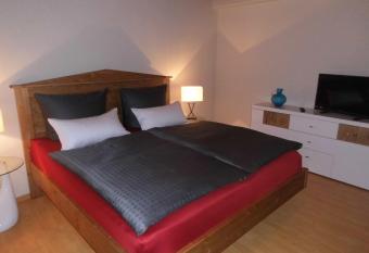 Ferienwohnung Himmel und H  lle allows 18 year olds to book a room