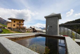 Mountain view has Balcony rooms