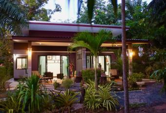 Smile Home Krabi Klong Moung Beach has Balcony rooms