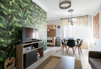 Csap   Apartment allows 18 year olds to book a room