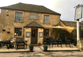 The Mousetrap Inn allows 18 year olds to book a room