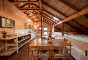 Healing Hands has Balcony rooms