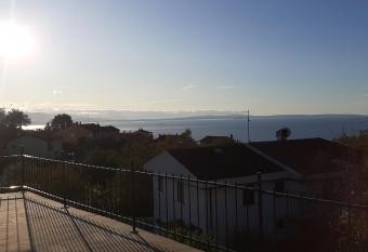 Apartments Teo has Balcony rooms