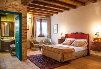 Casa Go El has Balcony rooms