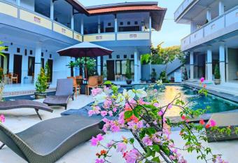 Serangan Inn Mimba has Balcony rooms