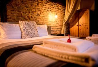 Wood House Republicii allows 18 year olds to book a room