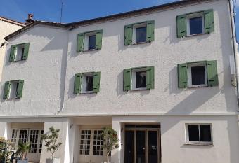 Auberge des toqu  s allows 18 year olds to book a room