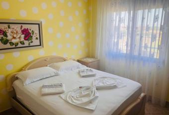 Fori Vodo has Balcony rooms