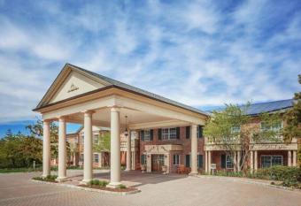 Residence Inn by Marriott West Orange allows 18 year olds to book a room