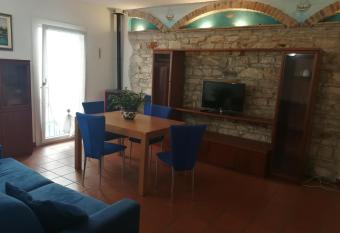 Grado Exclusive Apartment allows 18 year olds to book a room