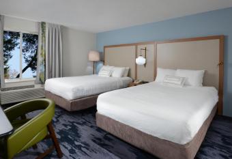 Fairfield Inn by Marriott Greensboro Airport allows 18 year olds to book a room