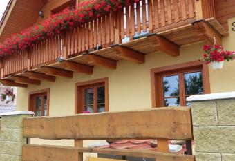 Priv  t Obuvn  k has Balcony rooms