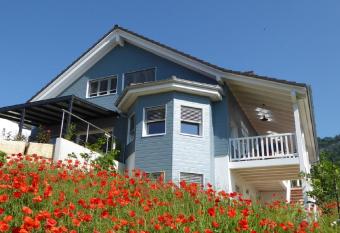 B+B Passifleur allows 18 year olds to book a room