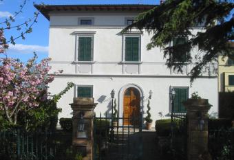 Villa Della Certosa has Balcony rooms