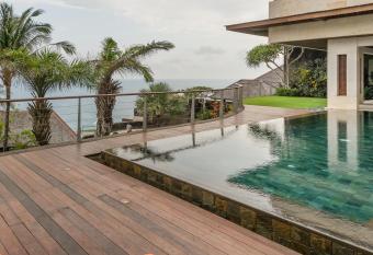 The Edge Bali has rooms with a private hot tub