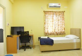 Golden Nest has Balcony rooms