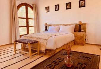 Kasbah Isfoula and Spa has Smoking/Balcony rooms