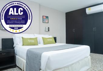 Ayenda 1313 Barahona 72 allows 18 year olds to book a room