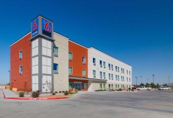 Motel 6 Midland. Tx allows 18 year olds to book a room