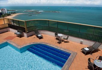 Quality Suites Vila Velha has Balcony rooms