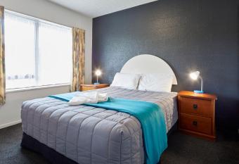 Aotea Motel allows 18 year olds to book a room