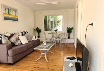 Park Beach Cabins allows 18 year olds to book a room