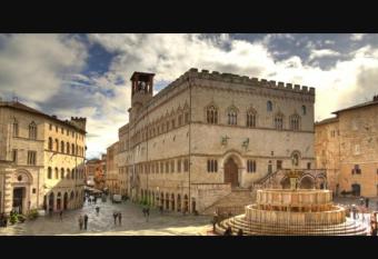 Marco Romani has Smoking/Balcony rooms