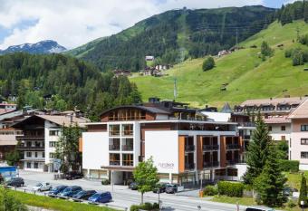Hotel Rundeck has Balcony rooms