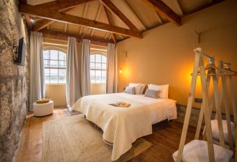 Laurear Guest House allows 18 year olds to book a room