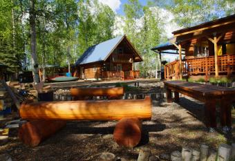 Sven's Basecamp Hostel has Balcony rooms