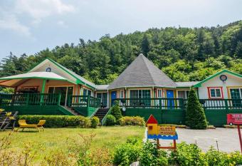 Charm Pension has Balcony rooms