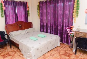 Julz Tropical Apartments has Balcony rooms