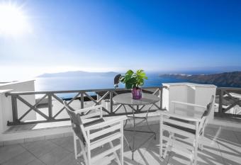 Abelonas Retreat has Balcony rooms