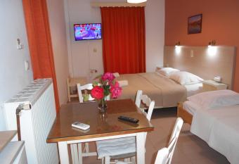 Ilona Apartments Chania has Balcony rooms