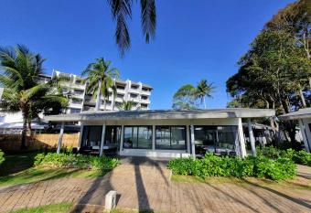 Rayong Chalet Hotel And Resort has Balcony rooms