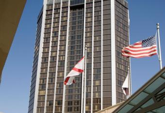 Renaissance Mobile Riverview Plaza Hotel allows 18 year olds to book a room