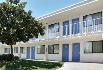 Motel 6 Atascadero allows 18 year olds to book a room