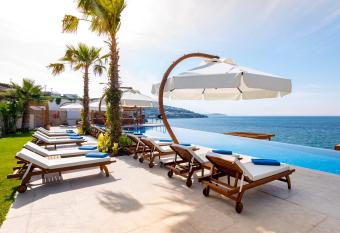 Allium Bodrum Resort & Spa allows 18 year olds to book a room