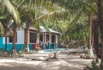 Isla Grande Eco-Hostal allows 18 year olds to book a room