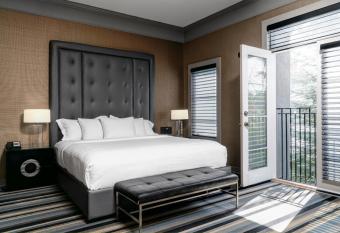 Hotel Arts Kensington has Balcony rooms