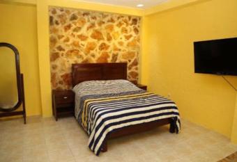 Hospedaje 59 allows 18 year olds to book a room