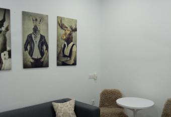 Santa Maria allows 18 year olds to book a room