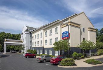 Fairfield Inn & Suites by Marriott State College allows 18 year olds to book a room