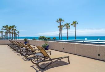 Southern California Beach Club has Balcony rooms