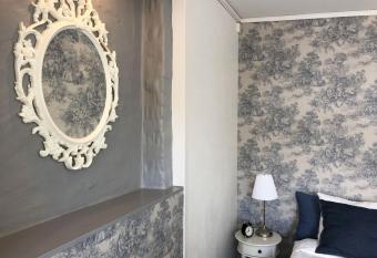 Spirans Rum och Logi allows 18 year olds to book a room