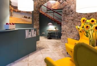 MaMa allows 18 year olds to book a room