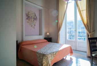 San Demetrio has Balcony rooms