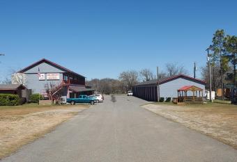 Highport Inn has Balcony rooms
